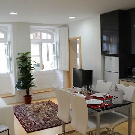 R3 - Lovers - Arco De Almedina *