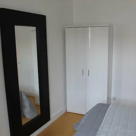 R3 - Lovers - Arco De Almedina Apartment *