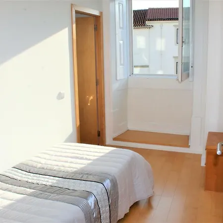 R3 - Lovers - Arco De Almedina * コインブラ